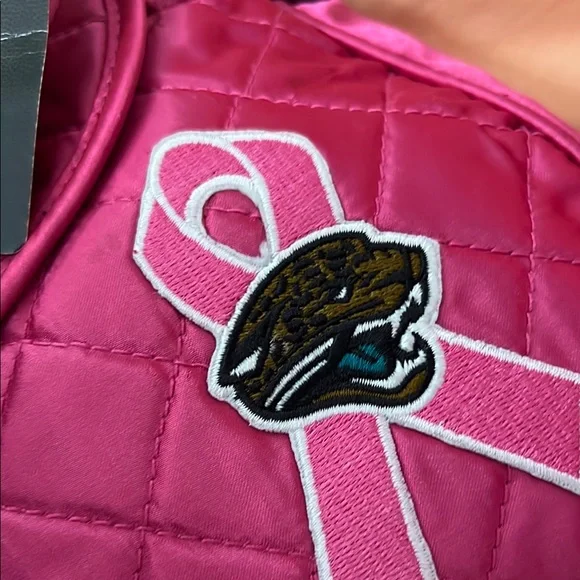 NFL Pink and Black Quilted Shoulder Bags - Picture 6 of 13